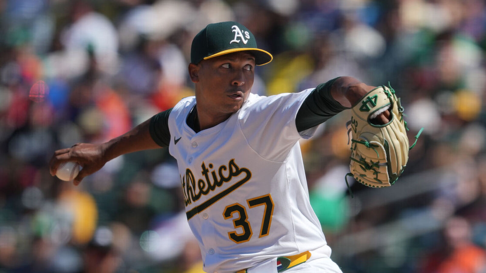 https://www.yardbarker.com/media/5/c/5cca7099d42828a4543221774c9a19fcdc27e7a8/thumb_16x9/athletics-lose-10m-reliever-season-ending-injury.jpg?v=1