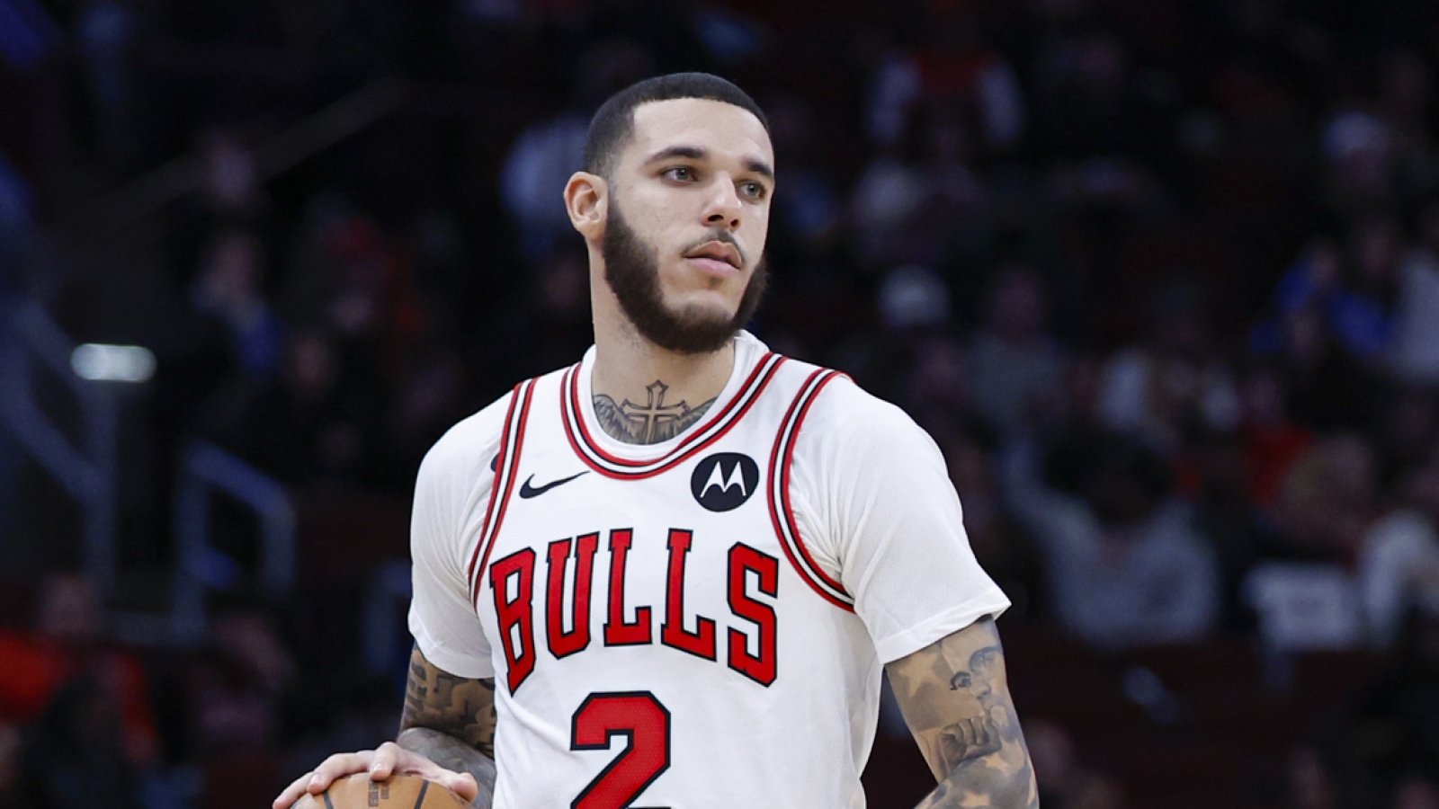 https://www.yardbarker.com/media/5/c/5cf7b2e1989e380199104e2f1ac15cf6fe2115d2/thumb_16x9/trading-lonzo-ball-would-out-jail-free-card-bulls.jpg?v=1
