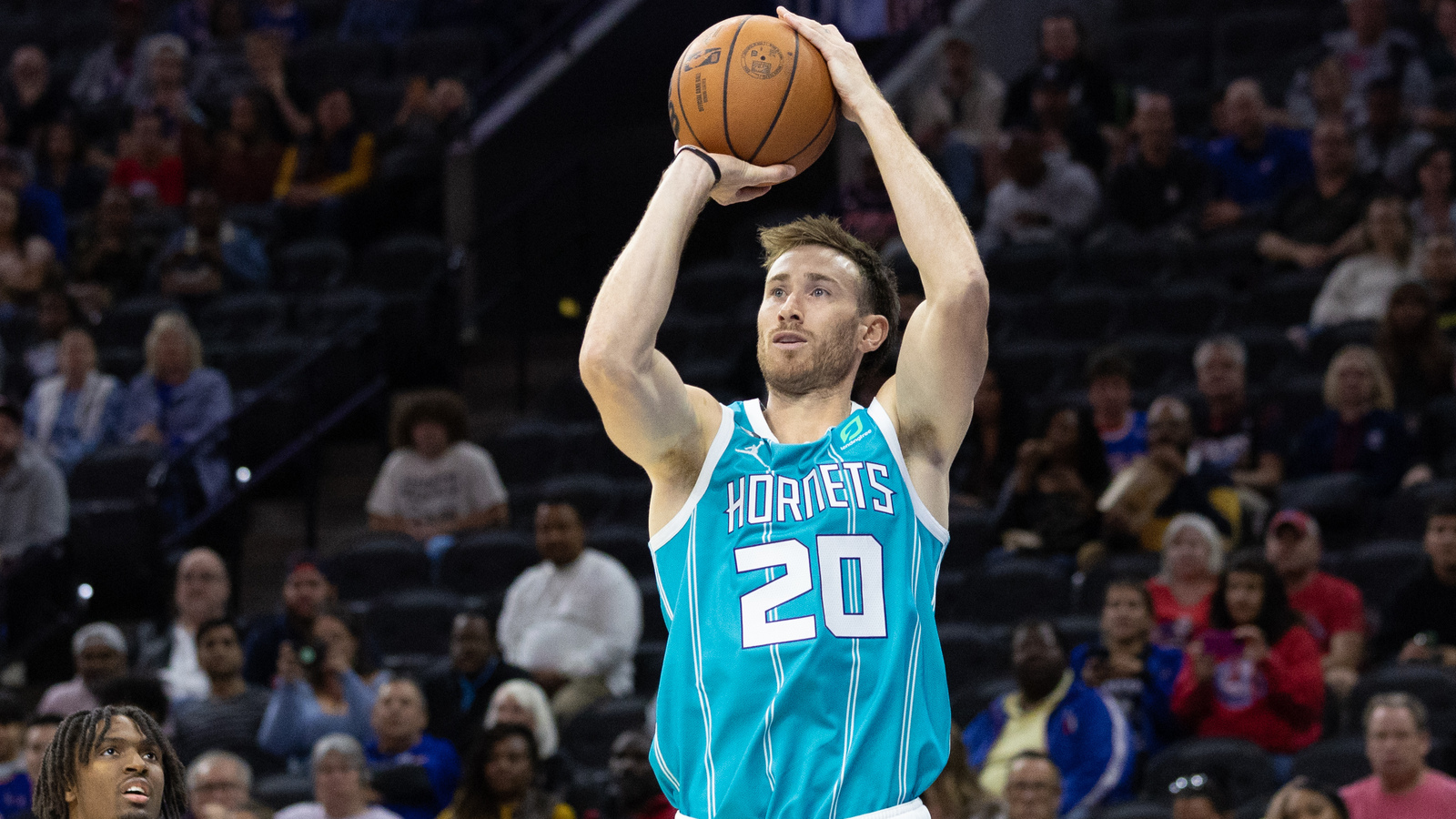Look: Gordon Hayward's Awful Haircut Is Going Viral - The Spun: What's Trending In The Sports World Today