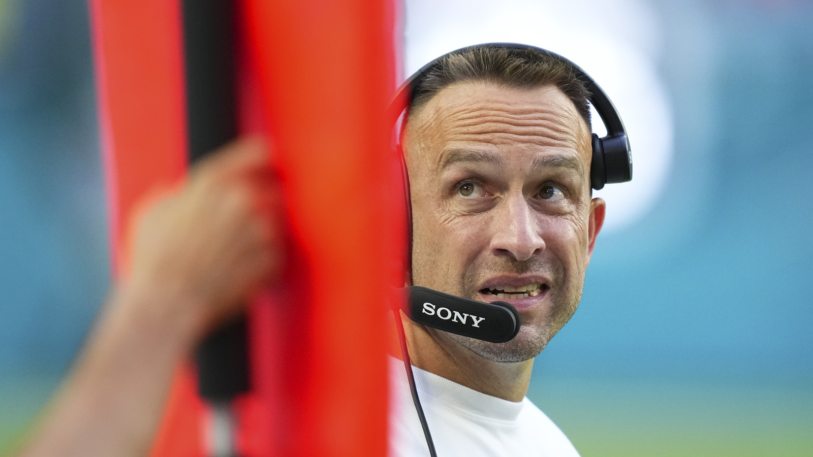 Dolphins Coach Jeff Hafley Discusses Injuries and Roster Decisions