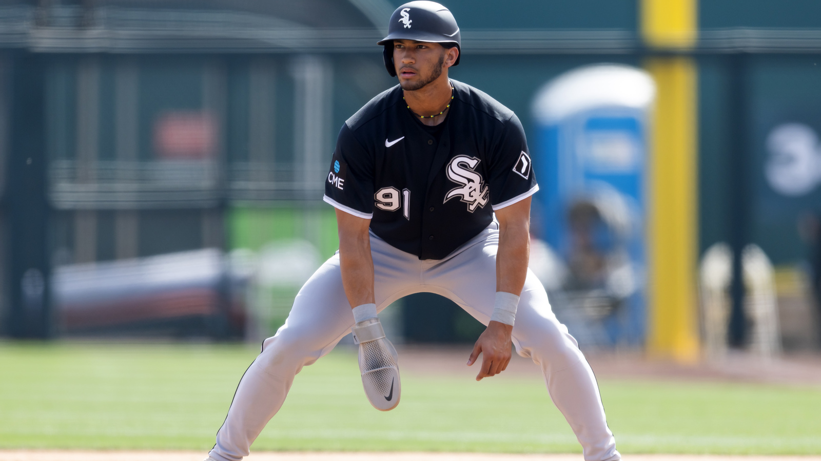https://www.yardbarker.com/media/5/e/5e35dd4e60178e18e46d145c81c01031141f3348/thumb_16x9/white-sox-bolster-roster-calling-2-prospect.jpg