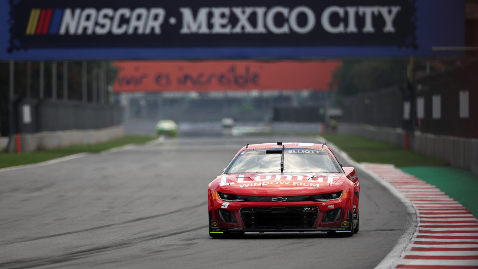 Chase Elliott Warns Things Could Get Rough in Mexico | Yardbarker
