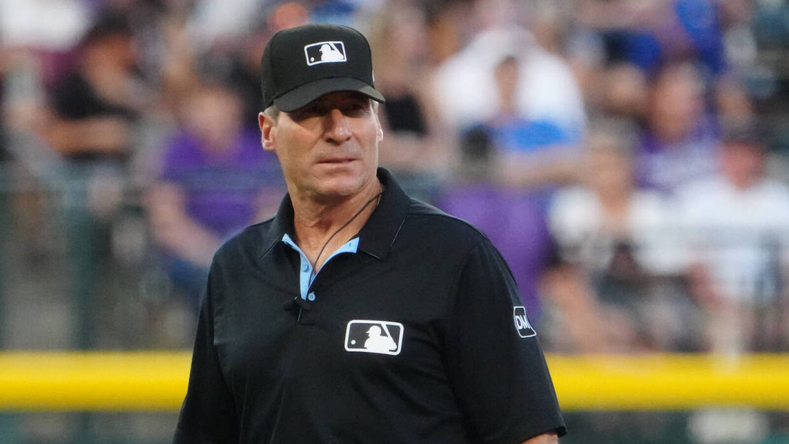 'Best' moments of Angel Hernandez's infamous MLB career - Vimarsana News