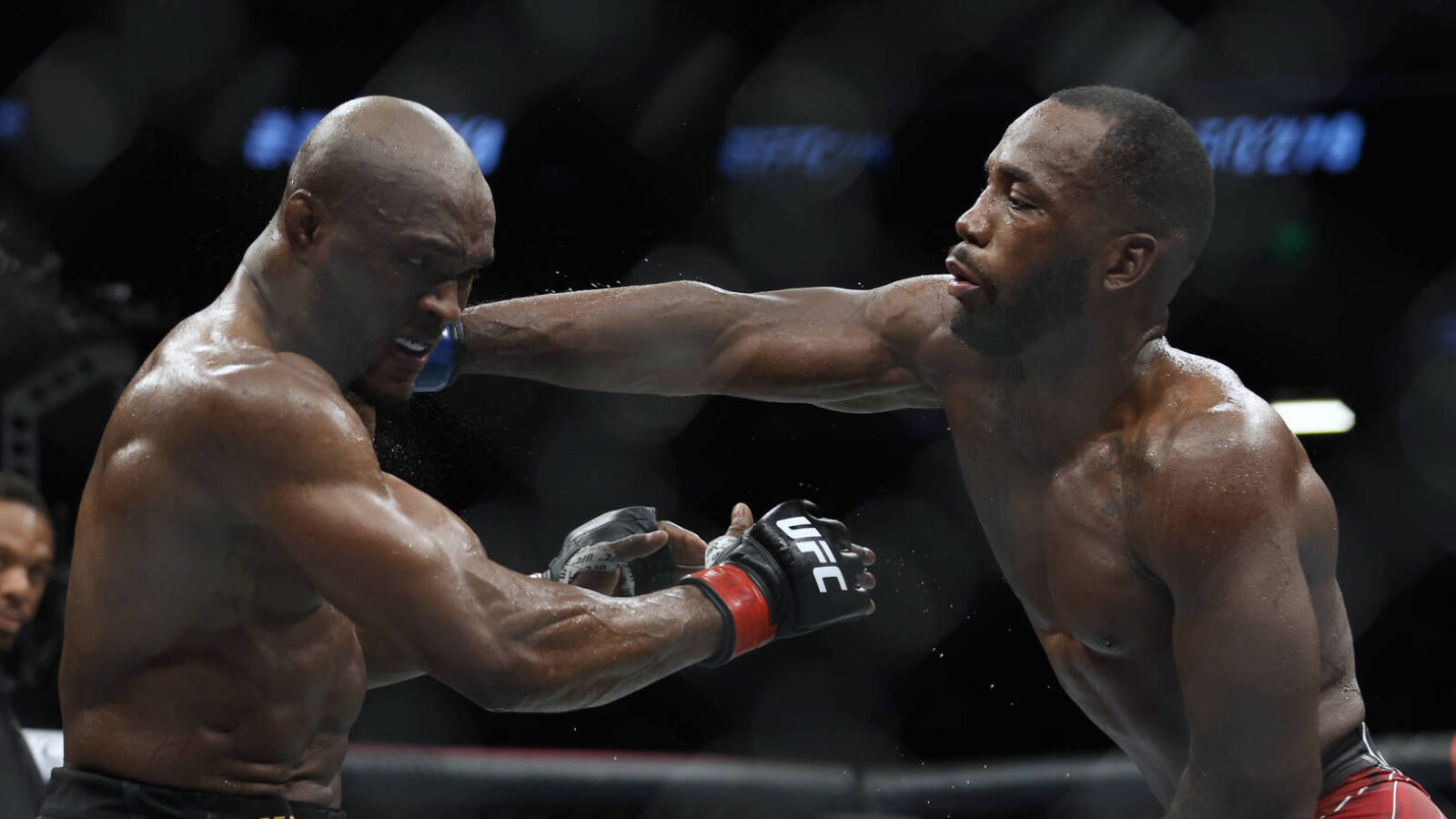 UFC 286 headliners relish bout against Conor McGregor | Yardbarker