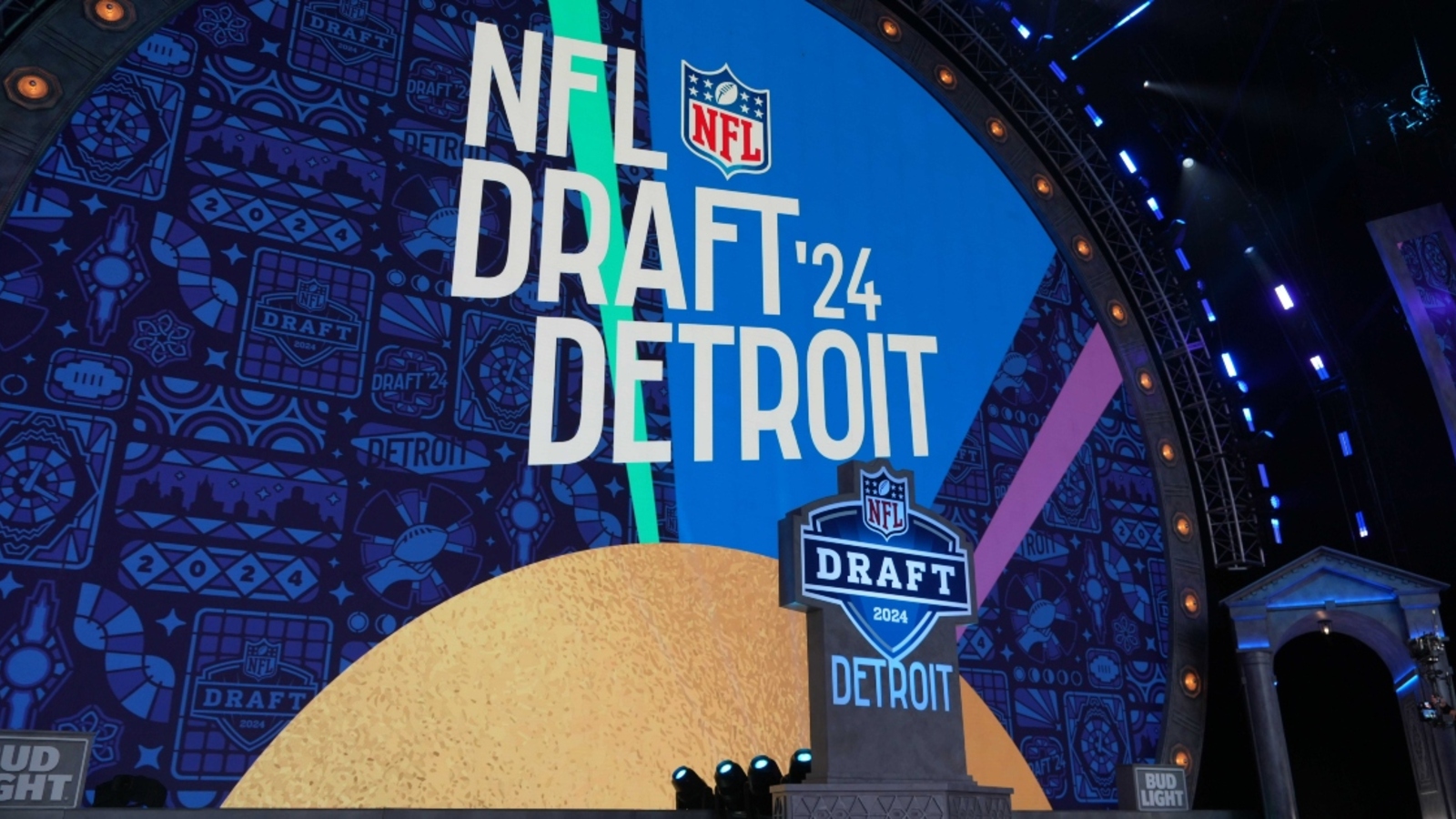 2025 NFL Draft order updated after Week 15 Yardbarker