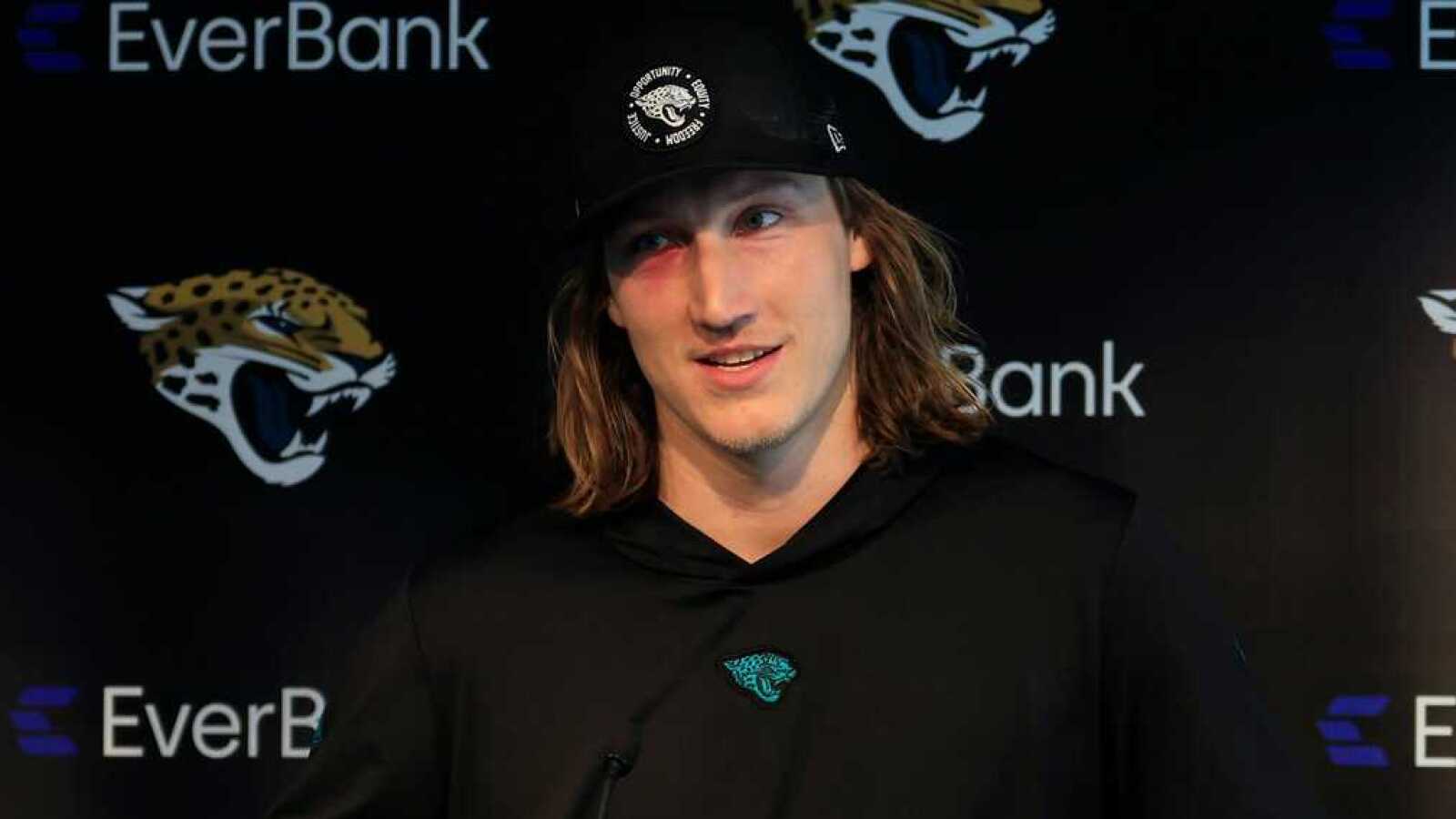 https://www.yardbarker.com/media/5/e/5e9ebb20a1d5724fb799823728f76739a85c5c8d/thumb_16x9/five-nfl-players-benefited-teams-offseason-moves.jpg?v=1