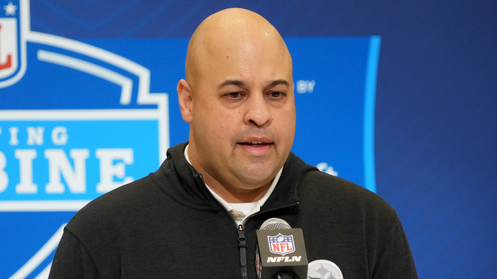 https://www.yardbarker.com/media/5/e/5ec680931198f2791fcc8f3a6770758c17cc34a5/thumb_16x9/feb-25-2025-indianapolis-usa-pittsburgh-steelers.jpg?v=2