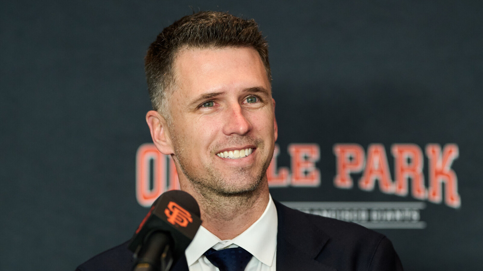 https://www.yardbarker.com/media/5/e/5ecb40cb7bc1f10a9000908576a1b17d580bcd14/thumb_16x9/three-questions-facing-san-francisco-giants.jpg?v=1