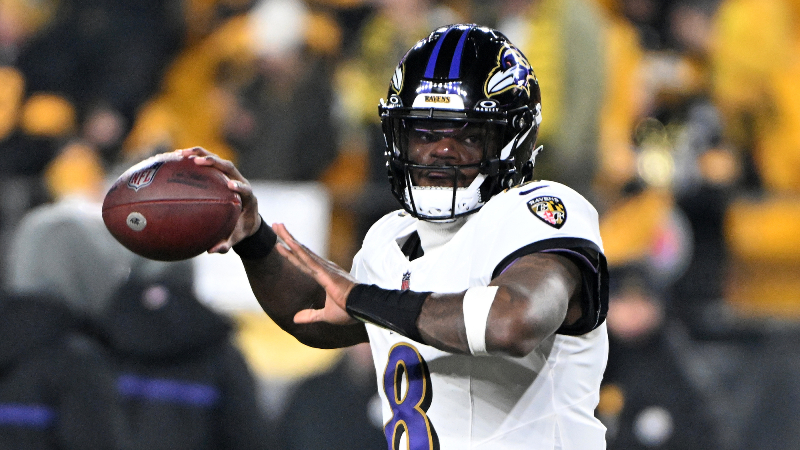 AFC Notes: Lamar Jackson, Mike Rutenberg, Carson Schwesinger, Browns ...