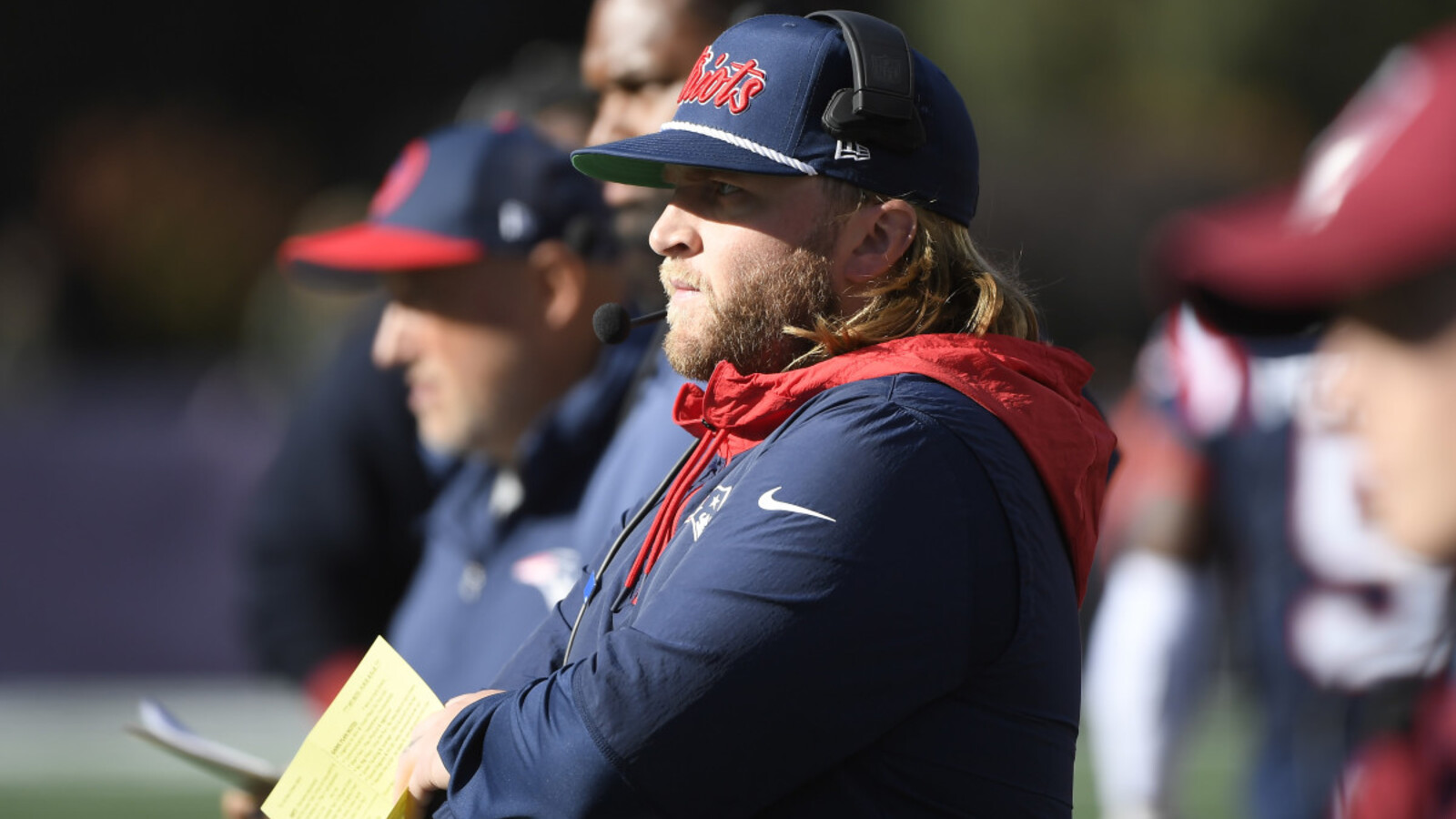 Jerod Mayo reportedly offered jobs to Steve and Brian Belichick