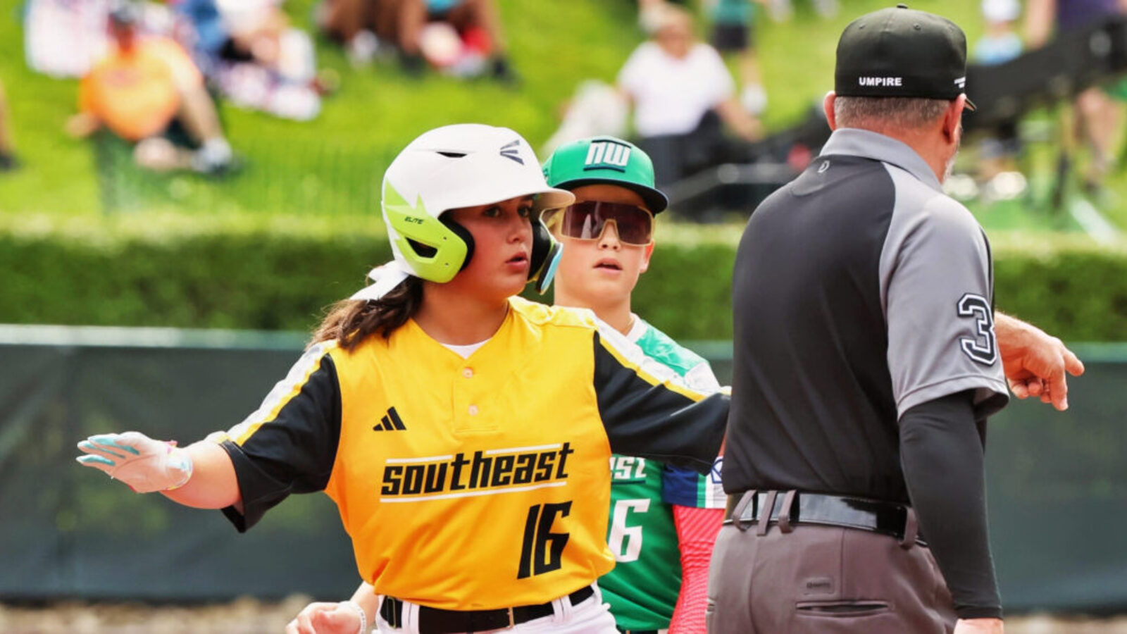 Kinley Rasmus Ties LLWS Record with Impressive Performance