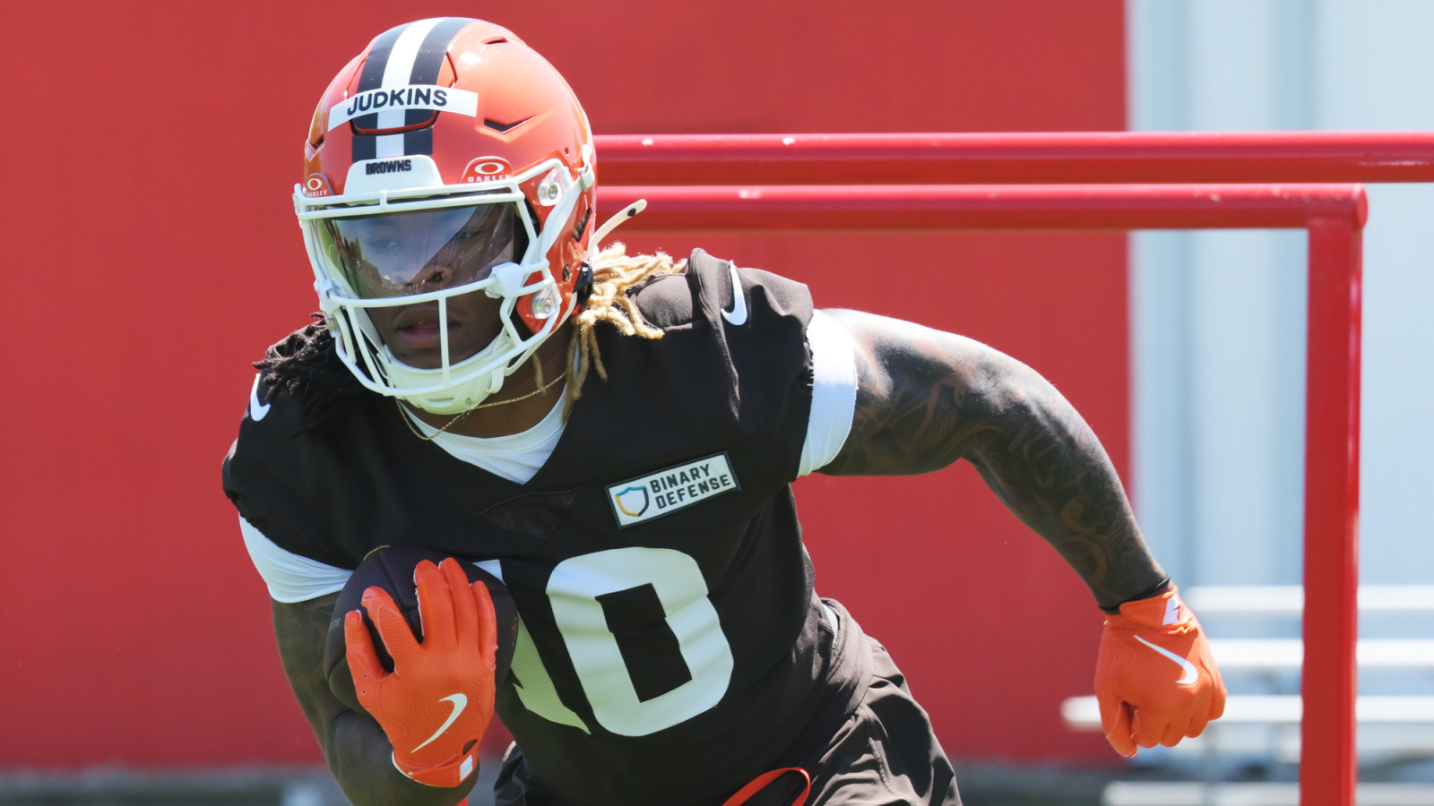 Browns activate rookie RB for NFL debut | Yardbarker