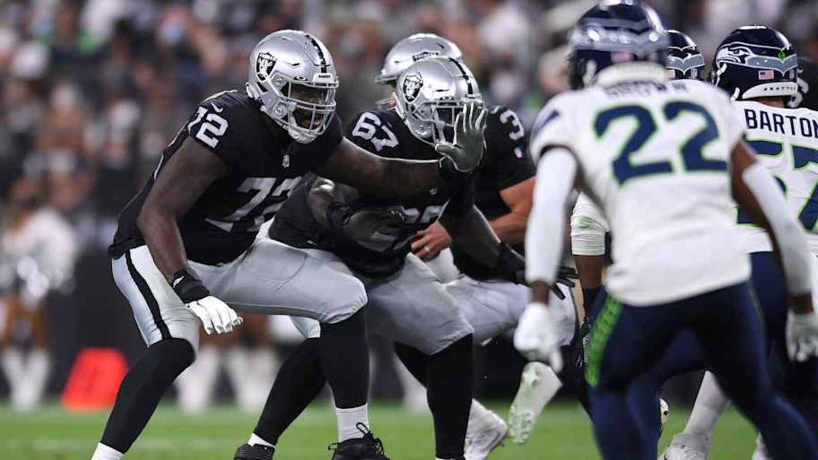 St. Louis Battlehawks Bring Back Pair of Players, Including All-UFL ...