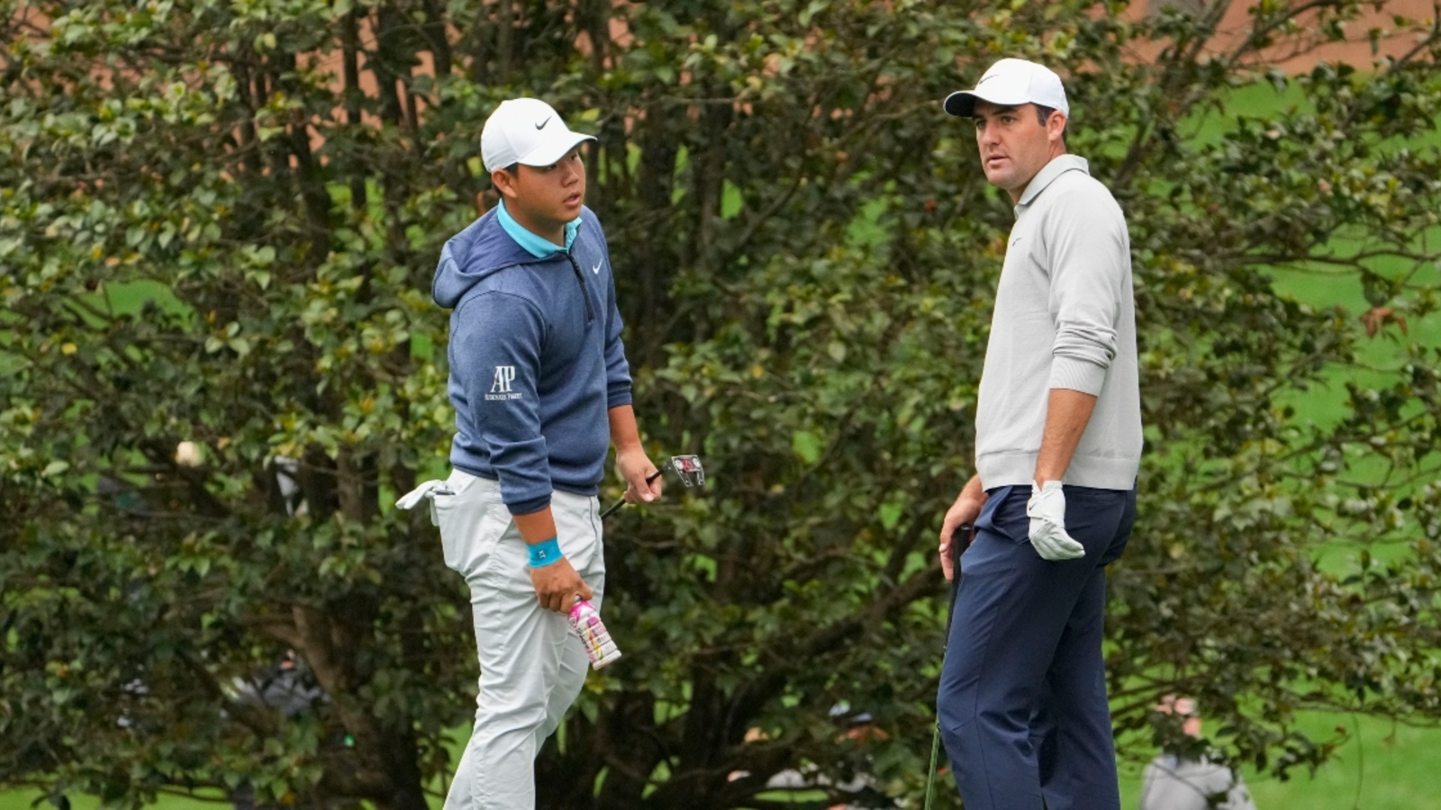Scottie Scheffler, Tom Kim exchange chirps after big putts at President ...