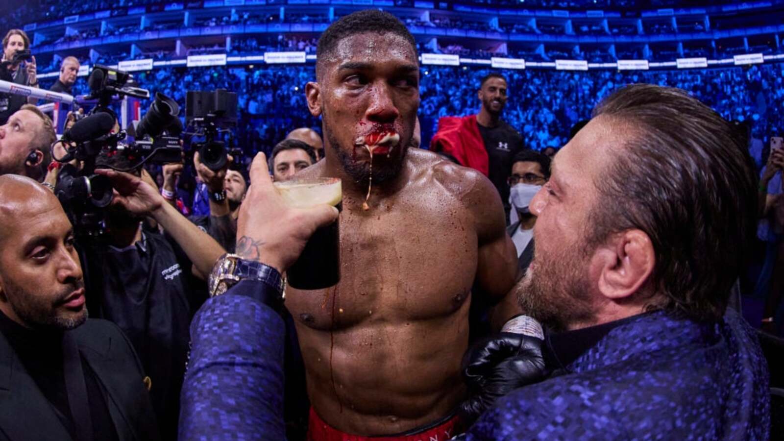 Boxer who stopped Anthony Joshua apologises after breaking streamer’s jaw