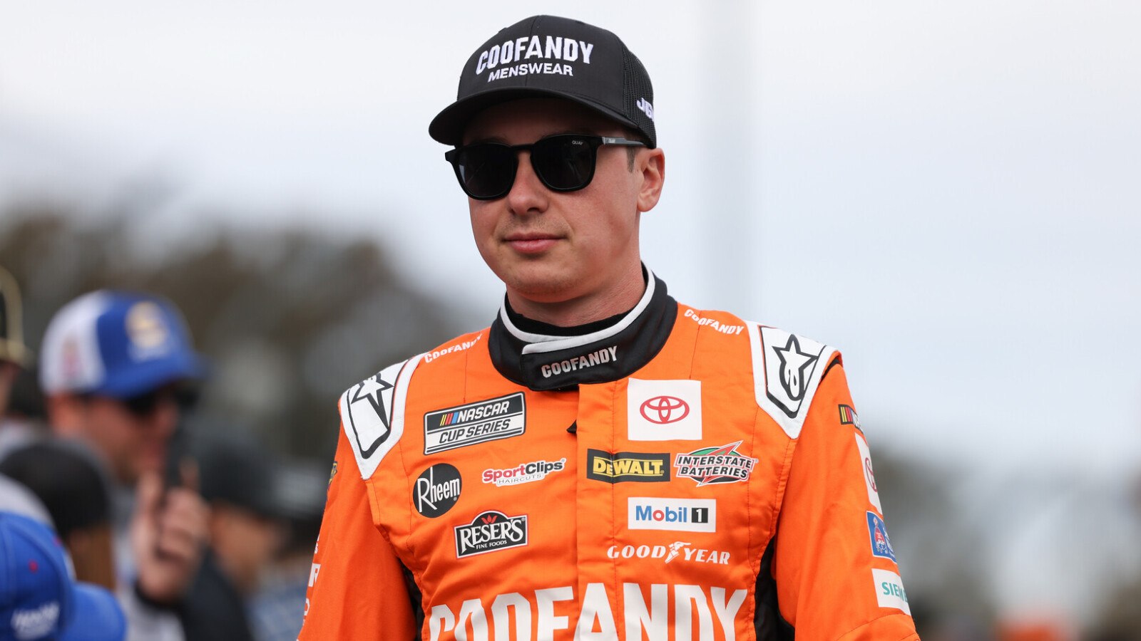 https://www.yardbarker.com/media/6/0/600b92b0a9a0c178bc67c2652f3679e71f435b7a/thumb_16x9/christopher-bell-suffers-another-martinsville.jpg?v=1