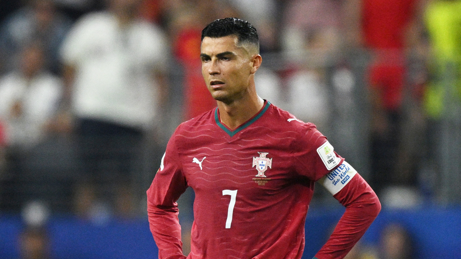 https://www.yardbarker.com/media/6/0/602a76dd8e5708009743ce335da5ecccb7c167eb/thumb_16x9/july-6-2026-arlington-texas-portugals-cristiano.jpg?v=1