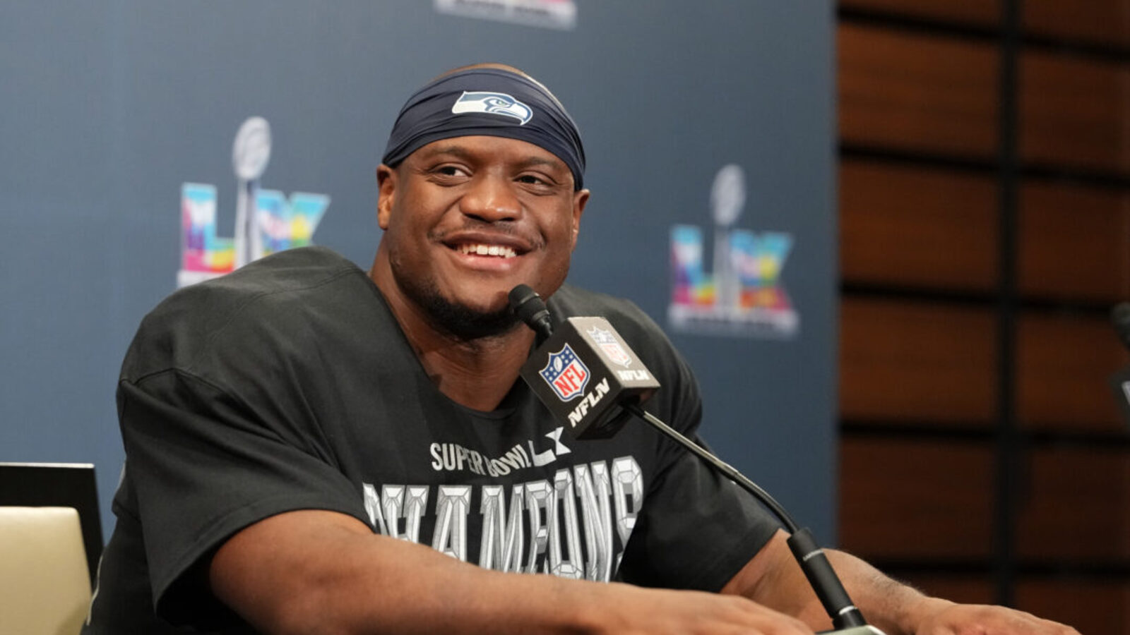 Seahawks’ Two-Back System Delivers 3 Fumbles On 800 Touches And First ...