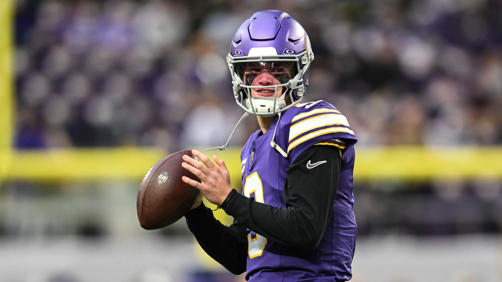 Photo: yardbarker.com Kyler Murray and J.J. McCarthy Trade Gains and Errors in Vikings Practice