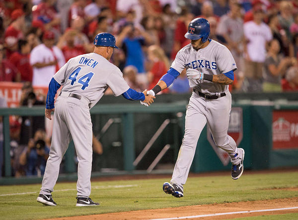 A look at the MLB Turn Back the Clock uniforms of 2016