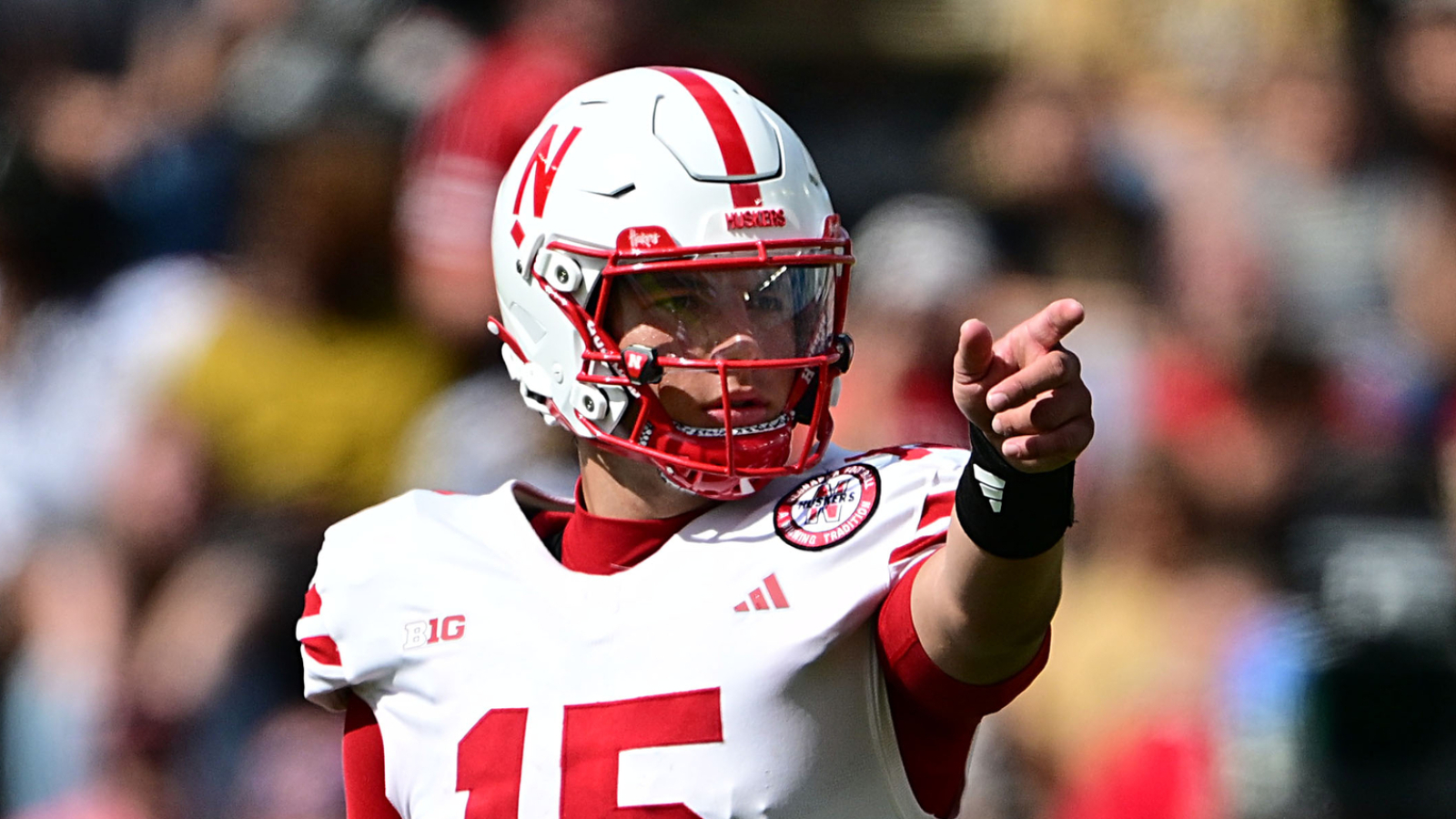 https://www.yardbarker.com/media/6/1/6116e1c3825f46c85c3809067334fb29a8758680/thumb_16x9/five-predictions-big-ten-football-2025-season.jpg?v=1
