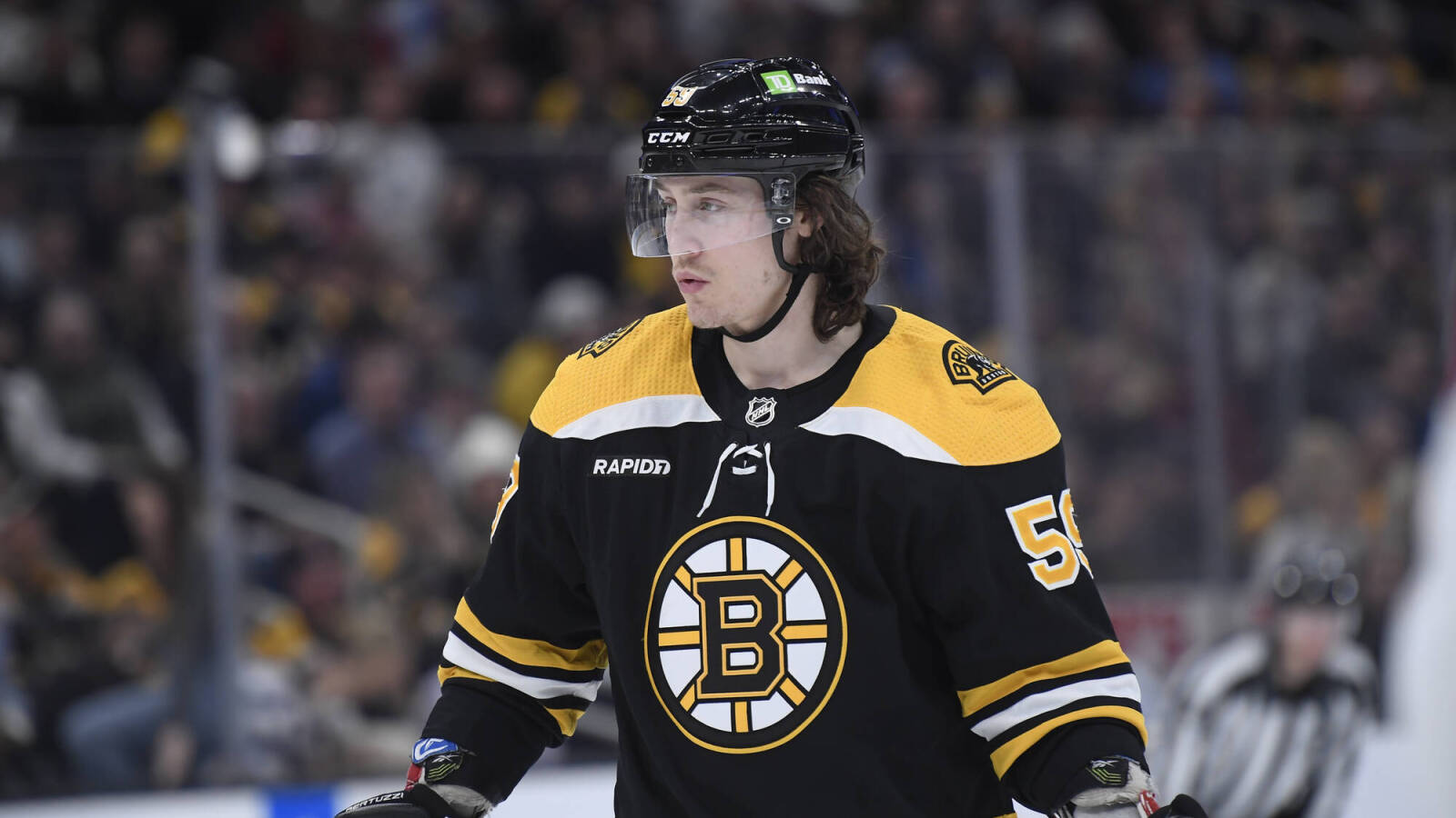 Maple Leafs sign star free-agent winger