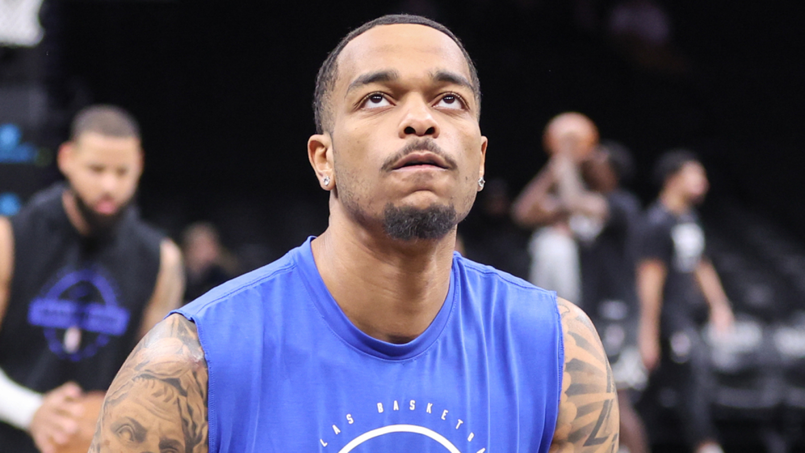 https://www.yardbarker.com/media/6/1/6165c0516551a43de9368945e6f8b45da94bec1f/thumb_16x9/lakers-advanced-discussions-trade-former-lottery.jpg?v=1