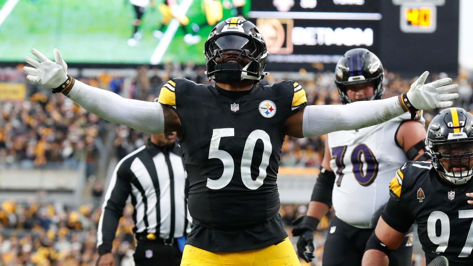 Steelers reunite with a welcome face that could spell the end of a tenured veteran's time in Pittsburgh