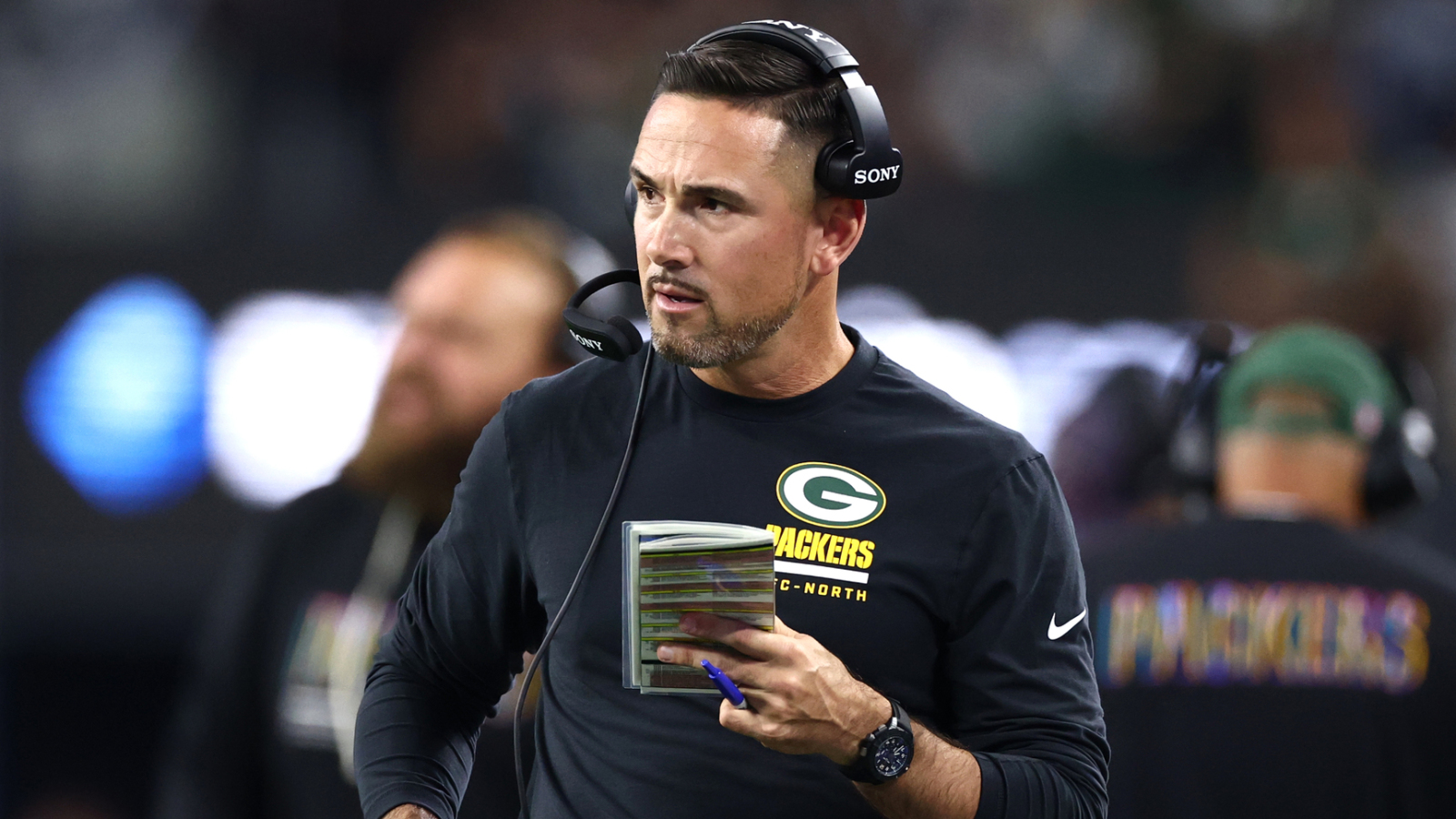 https://www.yardbarker.com/media/6/1/617823c7379c45045250491455583deaddba996e/thumb_16x9/matt-lafleur-trying-packers-focused-aaron-rodgers.jpg?v=1