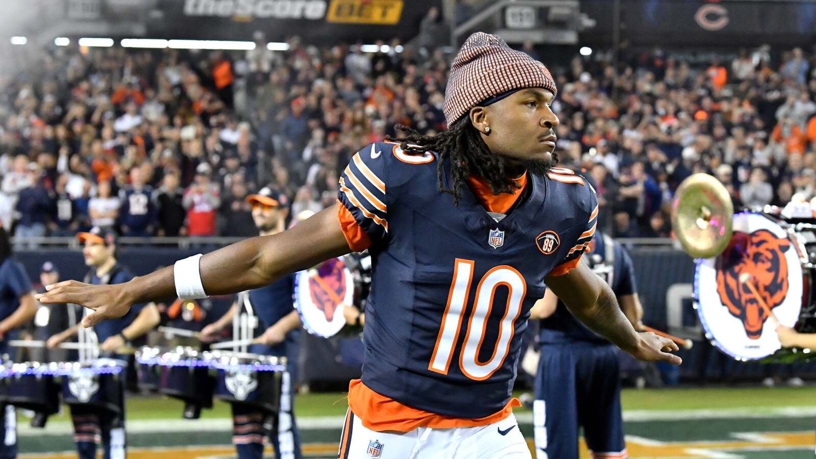 Bears Secure 30-24 Victory Over Patriots, Highlighting Key Performances