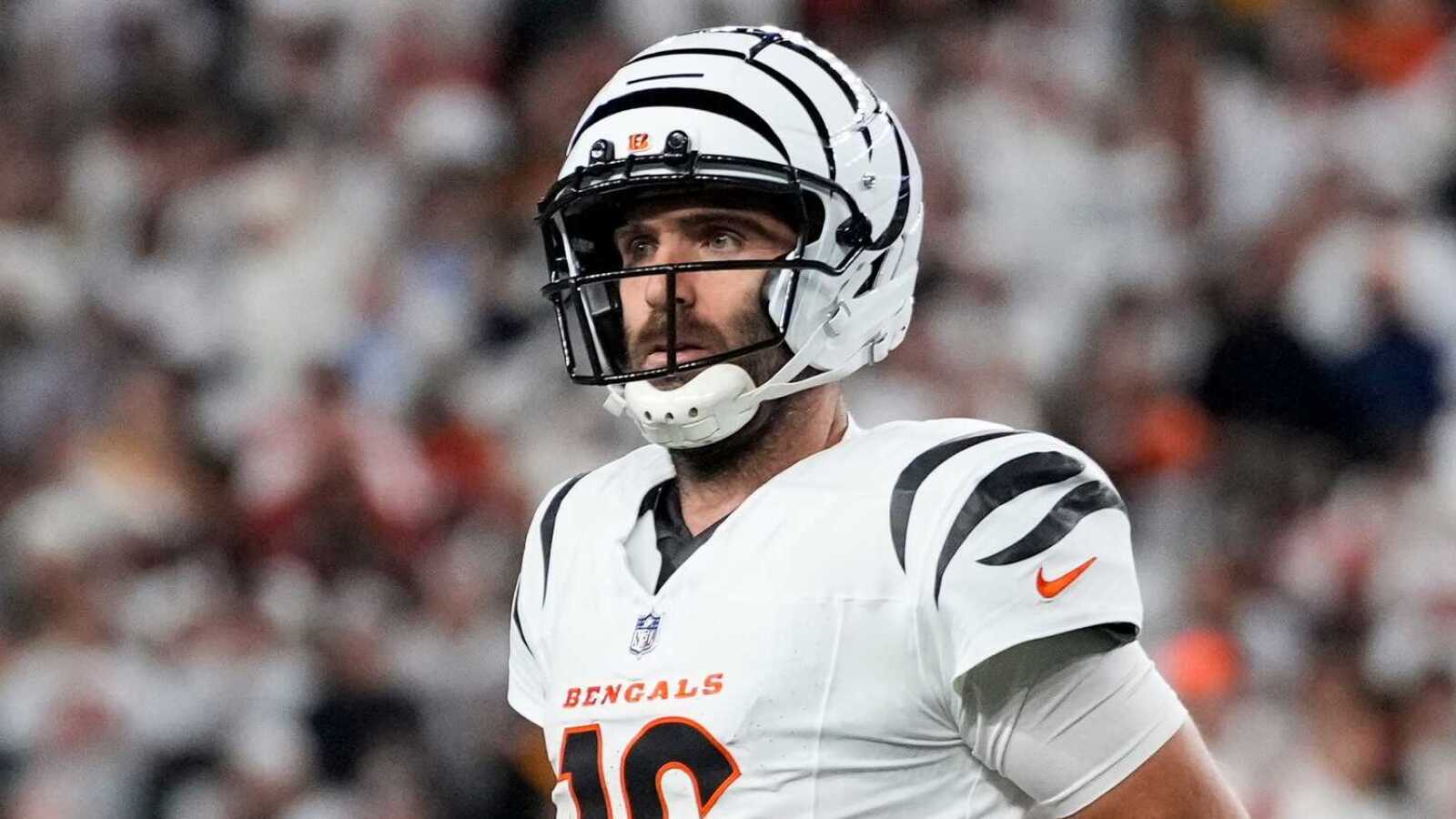 https://www.yardbarker.com/media/6/1/61aecde200300ae56eeeb68ecd0ad06a85e5eb4d/thumb_16x9/bengals-joe-flacco-gives-promising-injury-update.jpg?v=1