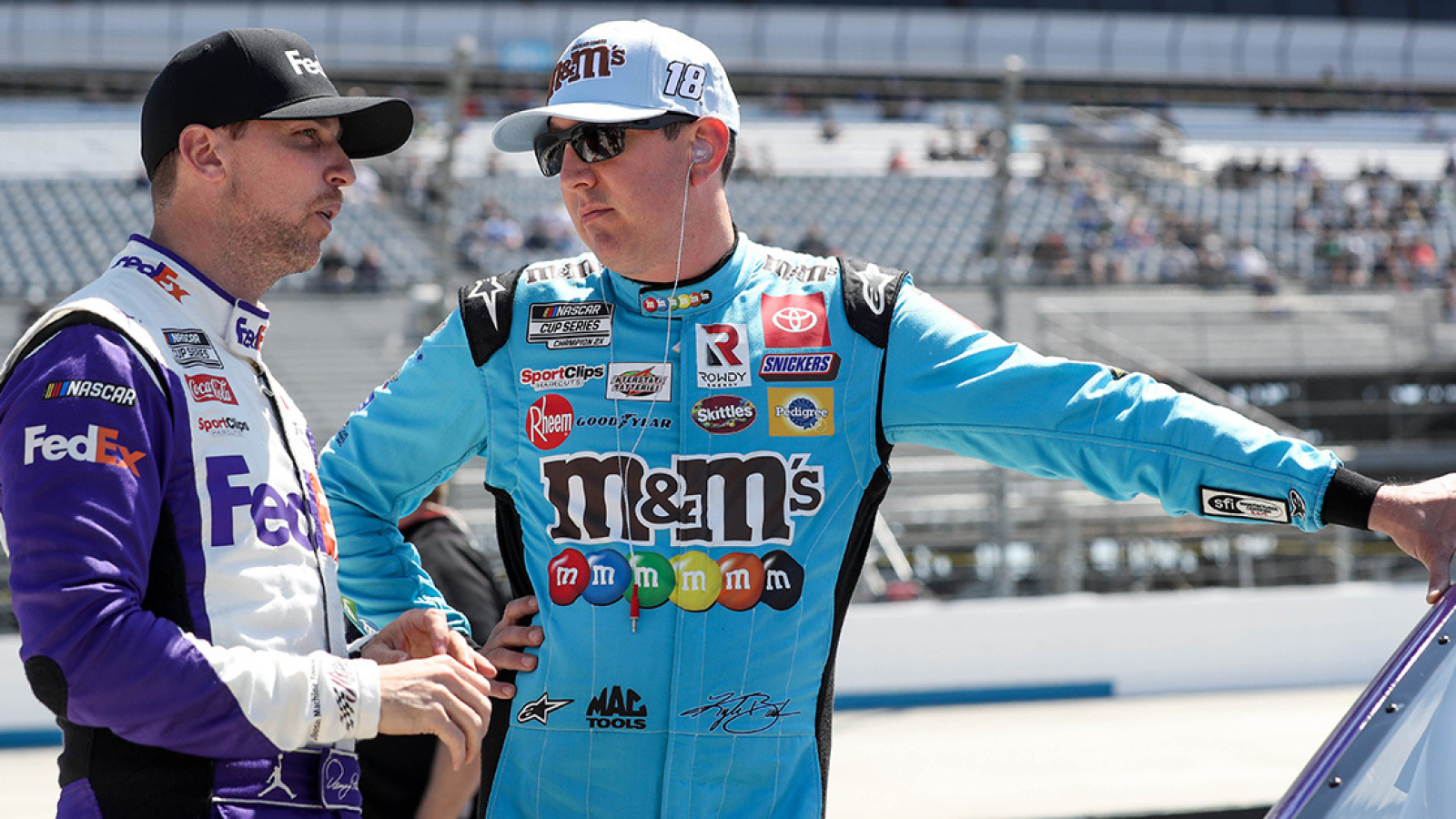 https://www.yardbarker.com/media/6/1/61b3c23939316a7f3d5c082933908af4bef9fd9c/thumb_16x9/denny-hamlin-reacts-nascar-great-kyle-buschs-death.jpg?v=1