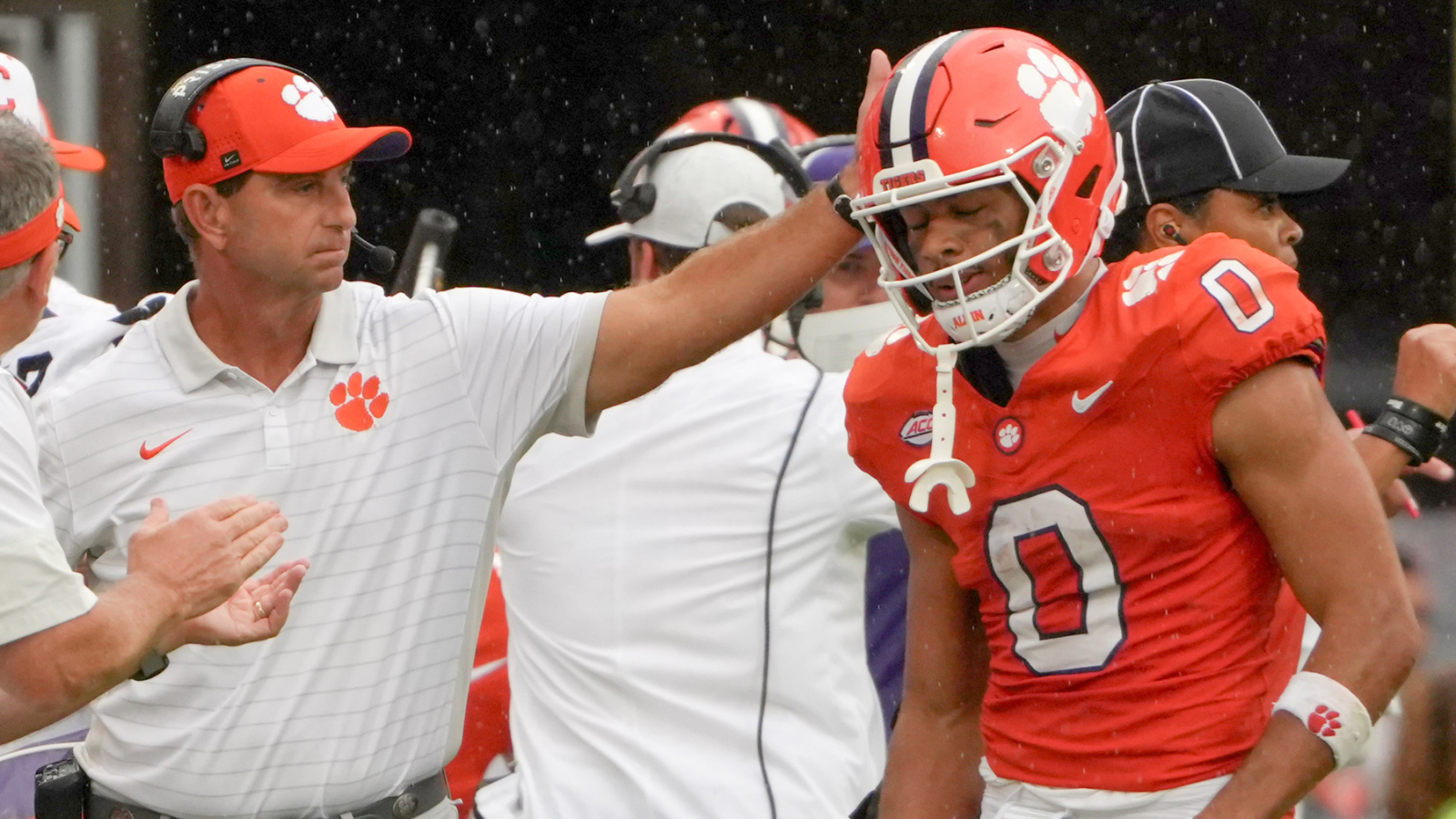 https://www.yardbarker.com/media/6/1/61d2a814bdaa2fcadaa4b1212f37d275d330031b/thumb_16x9/dabo-swinney-deliver-passionate-defense-clemson.jpg?v=1