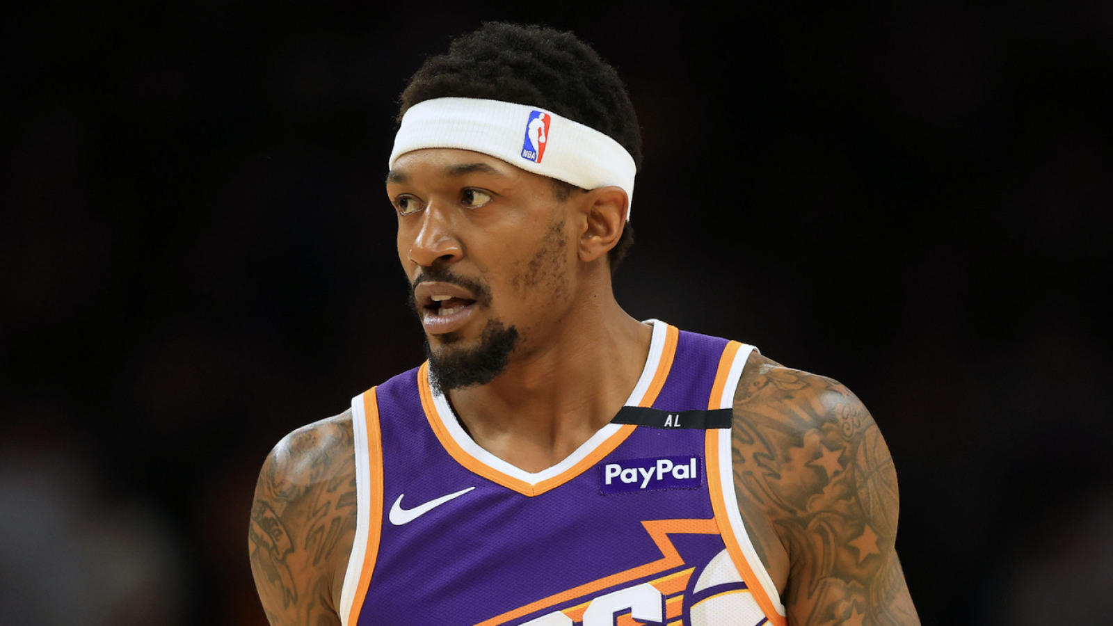 https://www.yardbarker.com/media/6/2/622623c47da6e2e969a5223a7a5990889704afb5/thumb_16x9/bradley-beal-agrees-buyout-suns-plans-sign.jpg?v=1
