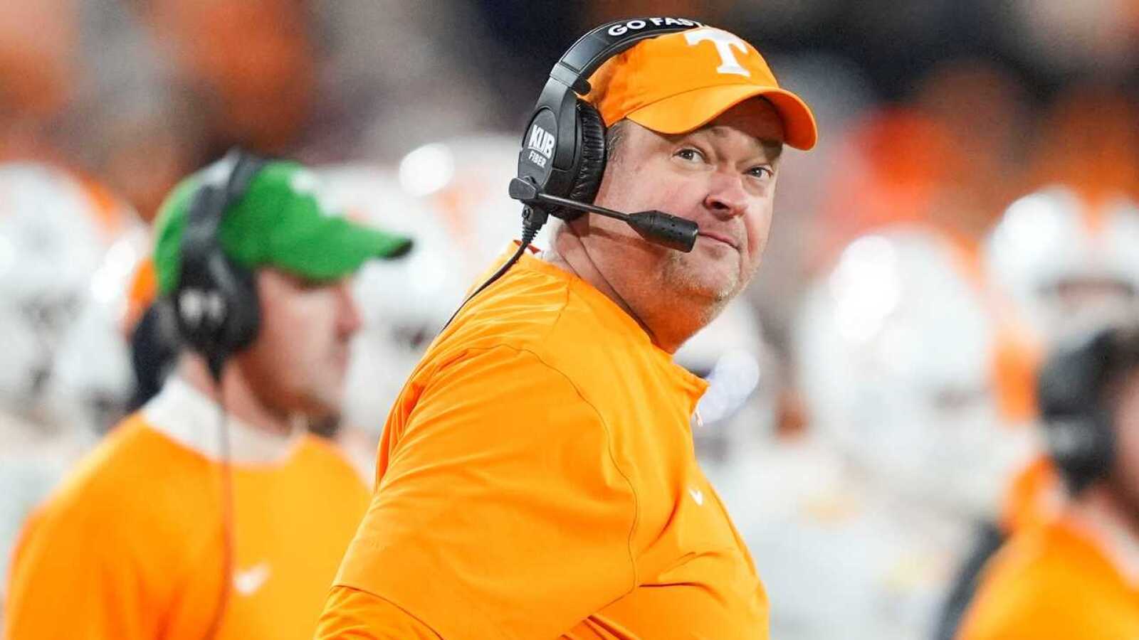 https://www.yardbarker.com/media/6/2/62783c9d0d0b6471e1d5fbe635832144b270e574/thumb_16x9/josh-heupel-tennessee-part-ways-2m-transfer.jpg?v=1