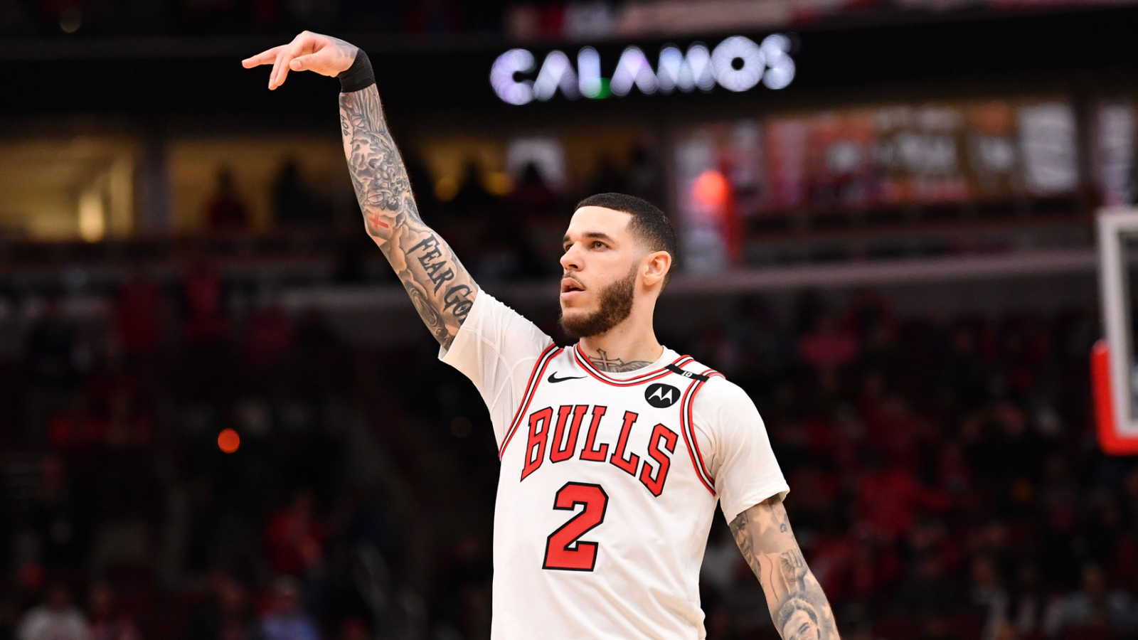 https://www.yardbarker.com/media/6/3/631c72c187521ea44d5dbcbc9c9537212743ba23/thumb_16x9/bulls-officially-parting-ways-lonzo-ball-via-trade.jpg?v=1