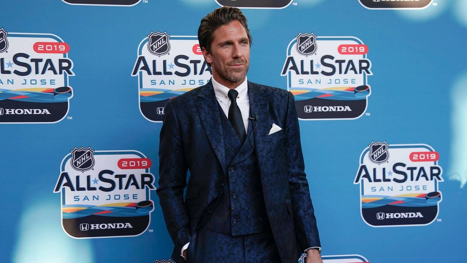 Capitals not ruling out potential return for Henrik Lundqvist this season