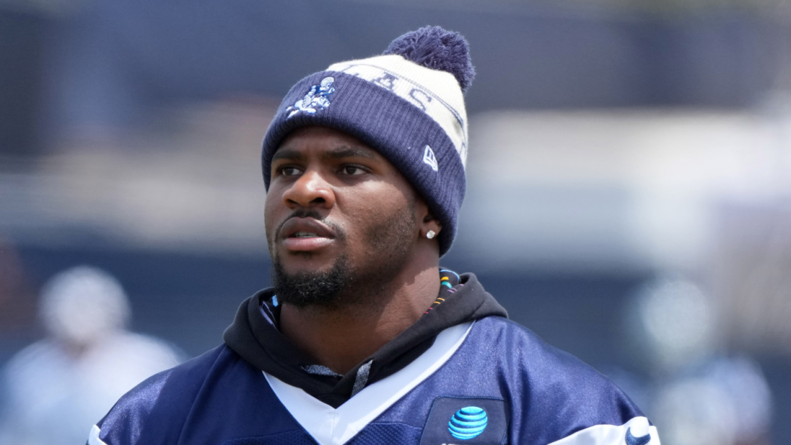 https://www.yardbarker.com/media/6/3/633615a4413e6806b29bf9a320279ee0e9ea222e/thumb_16x9/analyst-blasts-cowboys-over-contract-negotiations.jpg?v=1