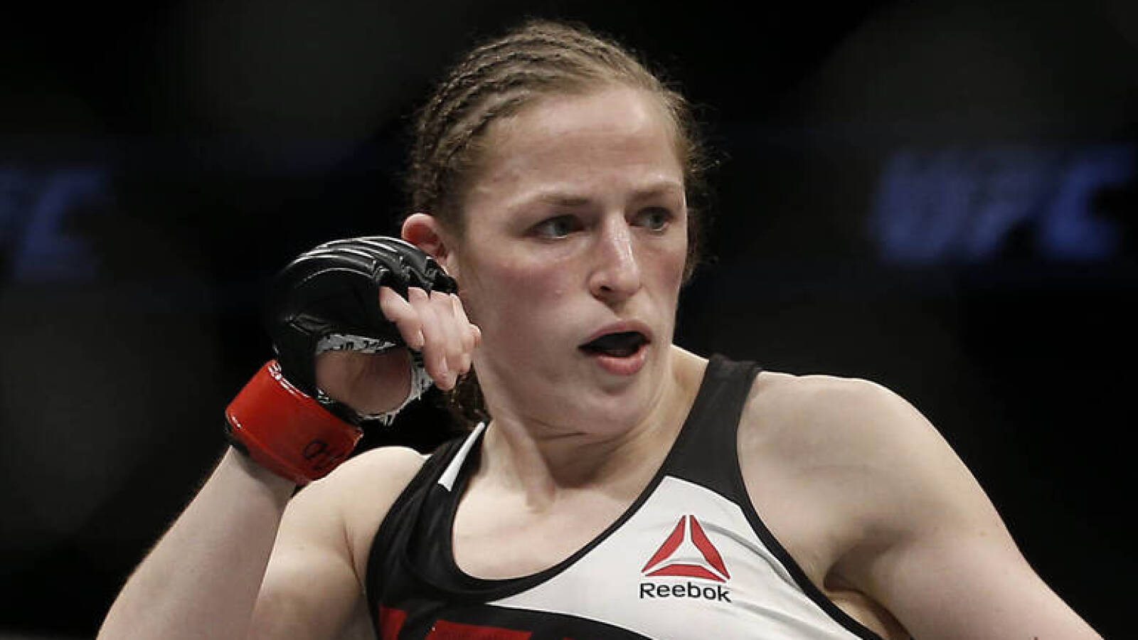 Former Strikeforce, Invicta champ Sarah Kaufman retires from MMA |  Yardbarker