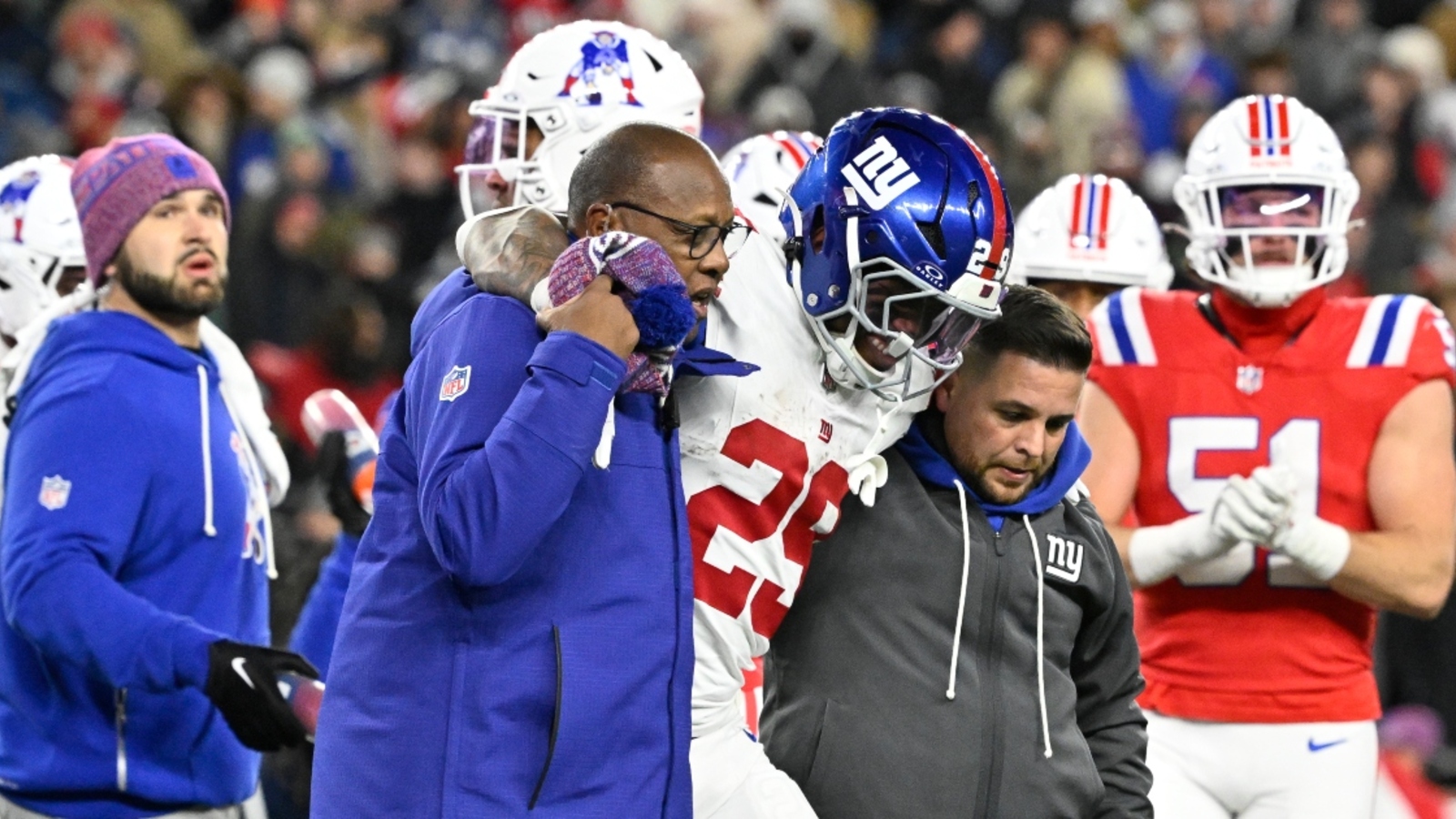 Tyrone Tracy injury update: Giants RB carted off after hit to the head ...