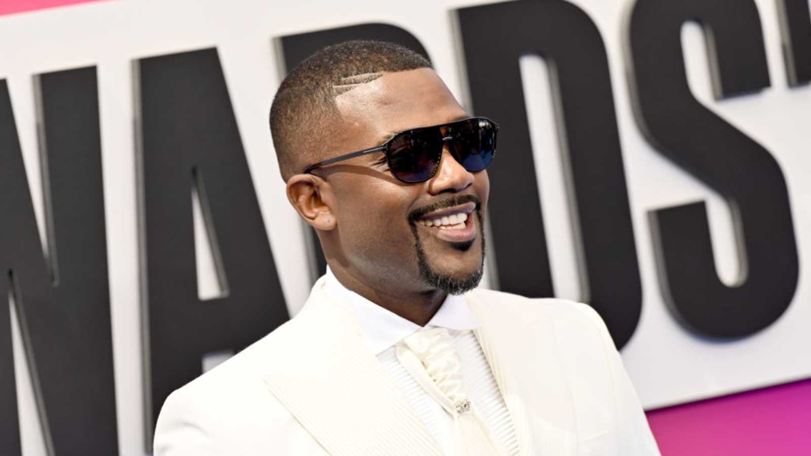 Ray J Offers Cash Reward After Fan Allegedly Snatches Heart Monitor at ...