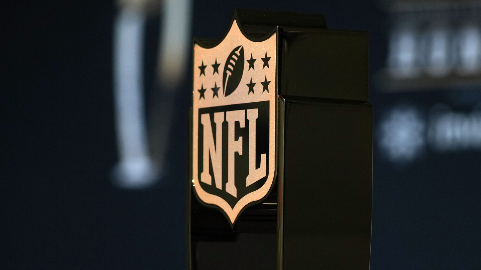 https://www.yardbarker.com/media/6/3/63de174460fdee166edf2dc52cacefe22633dcde/thumb_16x9/nfl-cancels-2025-supplemental-draft.jpg?v=1