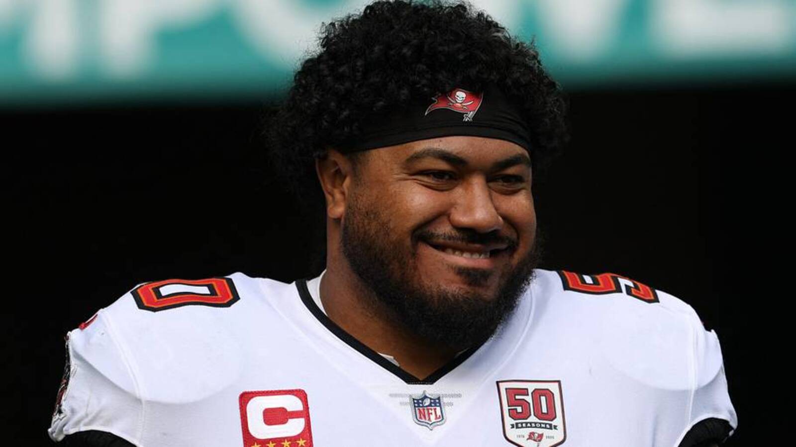 Bucs' Vita Vea Hopes Sides Are Close on New Deal Despite Trade Request