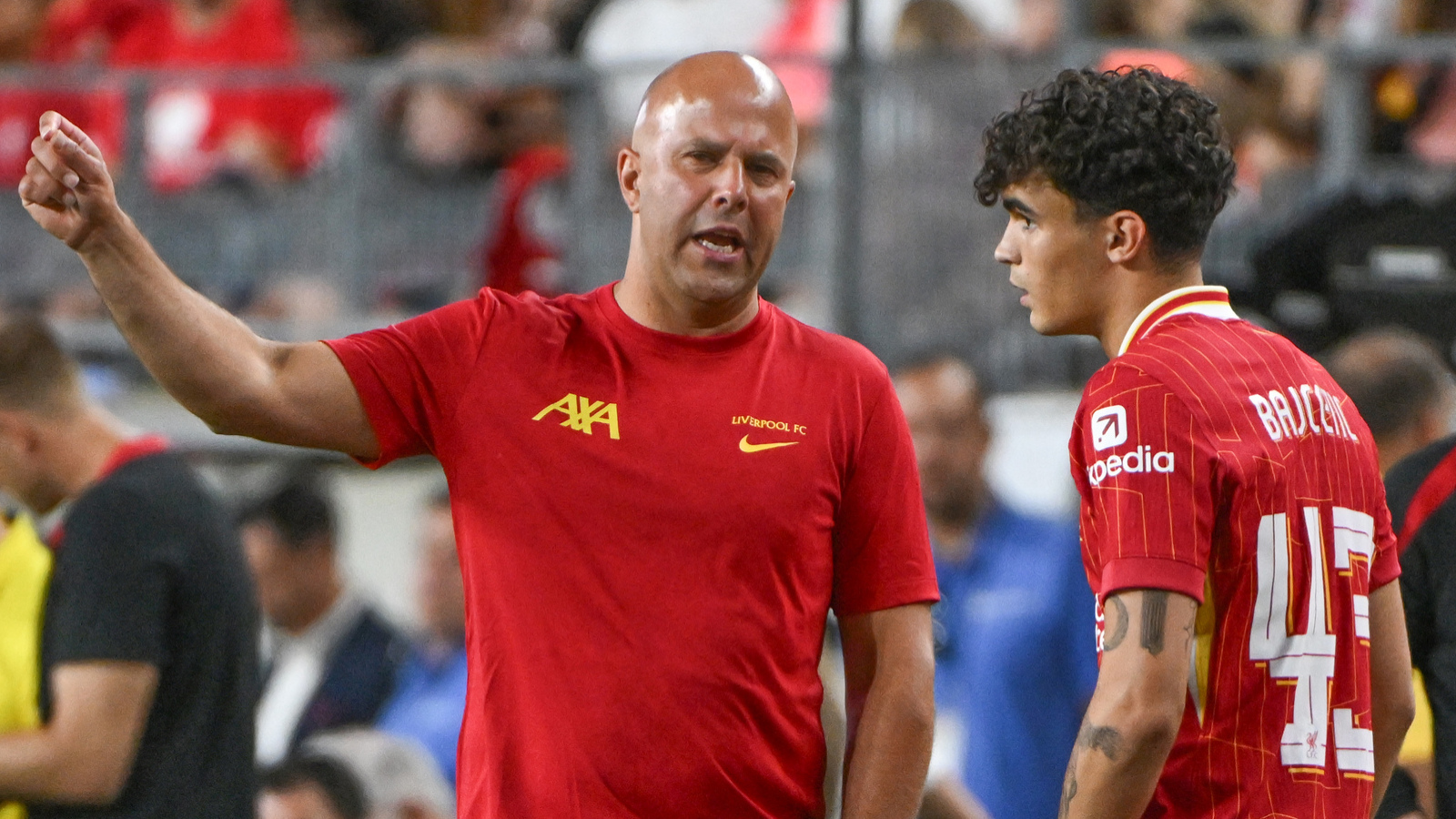 https://www.yardbarker.com/media/6/4/6427db682274bf4d0847f662bfb00384e87ccf5e/thumb_16x9/three-premier-league-title-contenders-watch.jpg?v=1