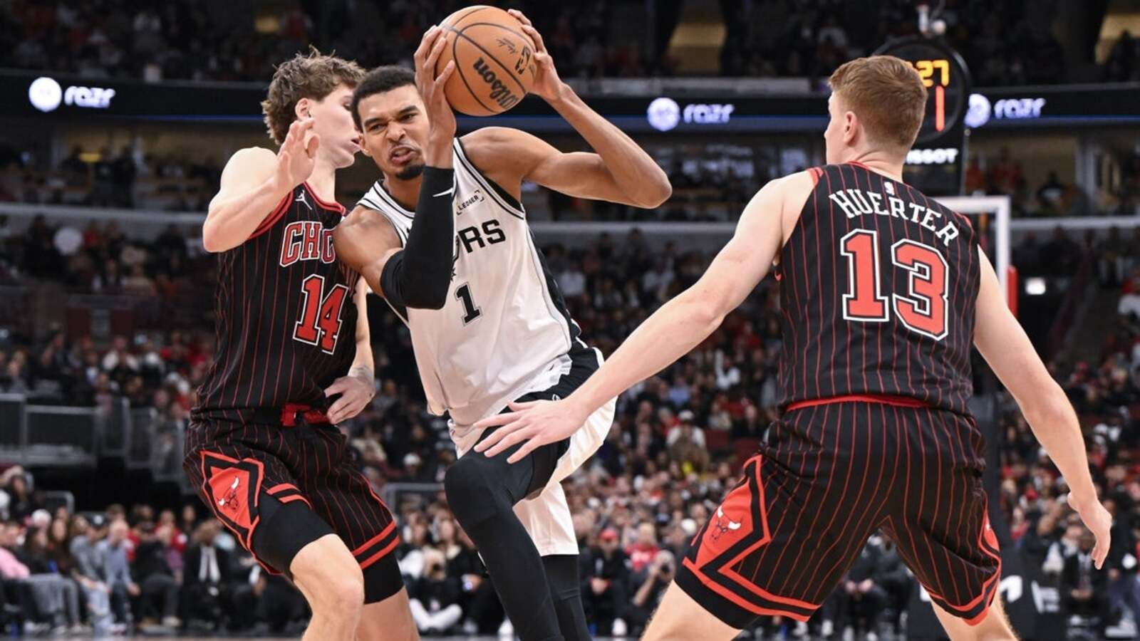 Spurs’ juggernaut returns home to host reeling Bulls | Yardbarker