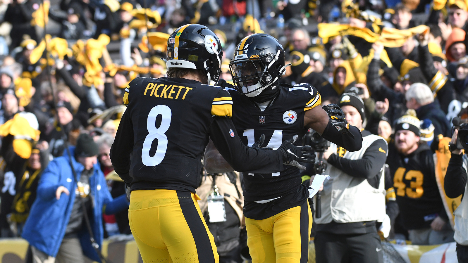Two Steelers picks highlight ESPN's 2022 redraft Yardbarker