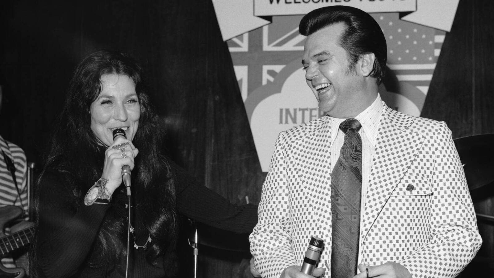 The 20 funniest country songs - Vimarsana News