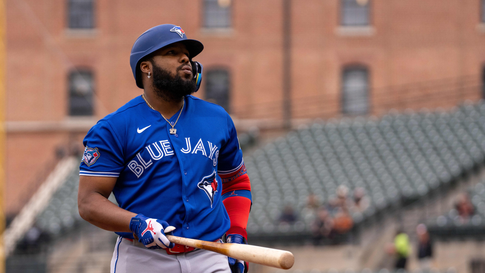 Vladimir Guerrero Jr. Undergoes Laser Eye Surgery