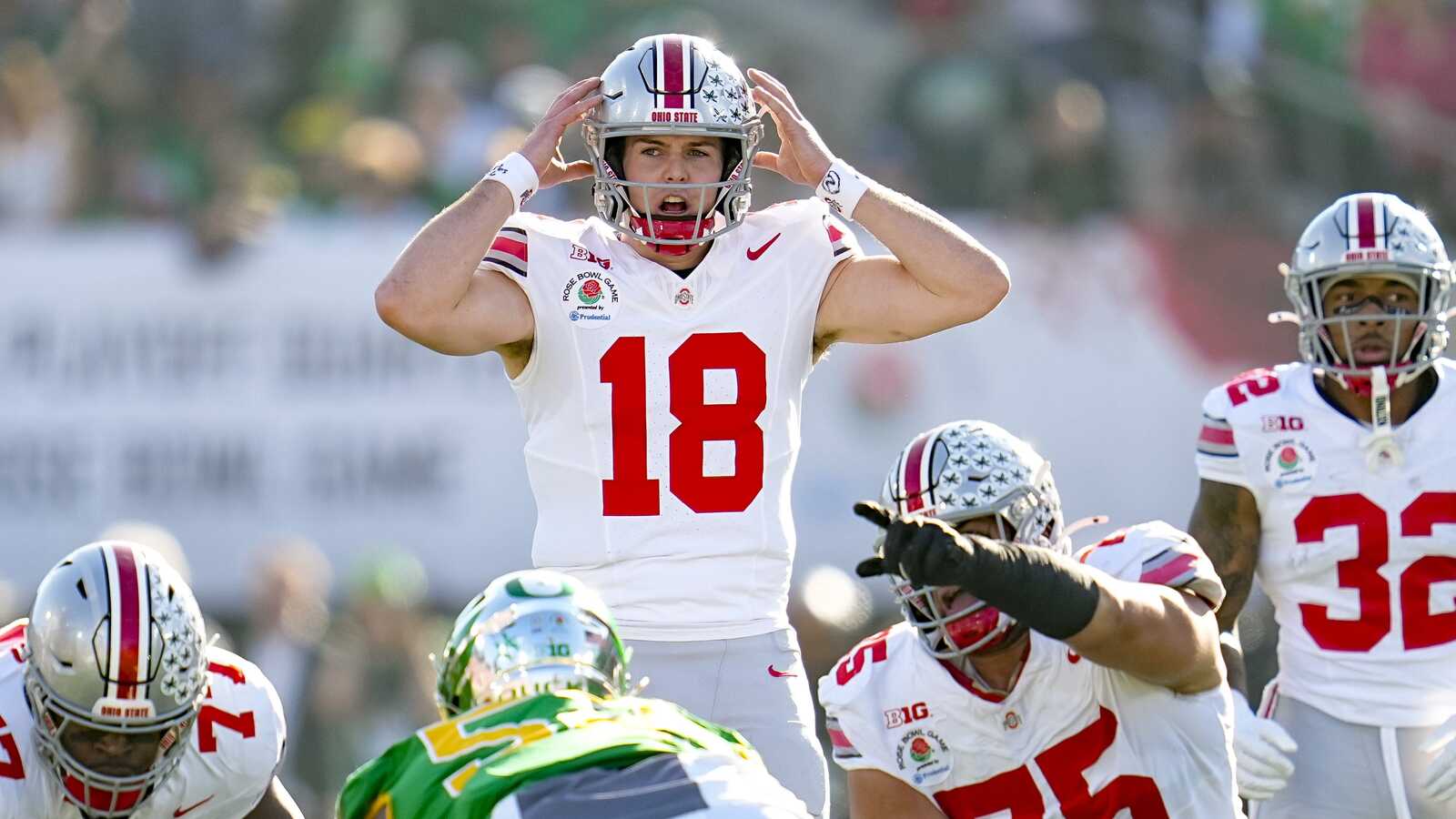 https://www.yardbarker.com/media/6/4/64e65d0542cbe376b818c9c18ce601b6c7e8bfe6/thumb_16x9/ohio-state-buckeyes-quarterback-howard-18-motions.jpg?v=2