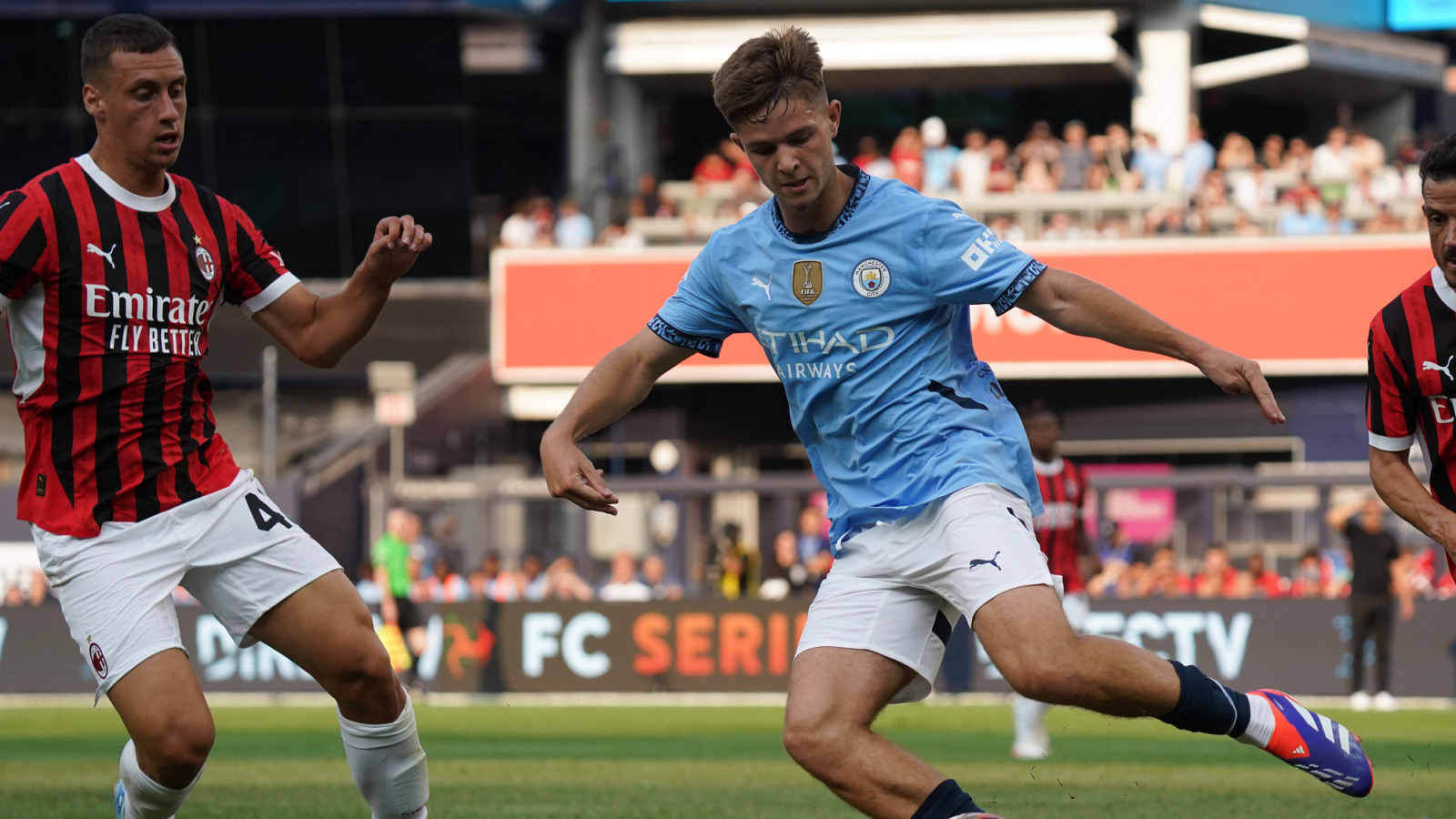 Tottenham given staggering £42.5m price tag for PL midfielder ...